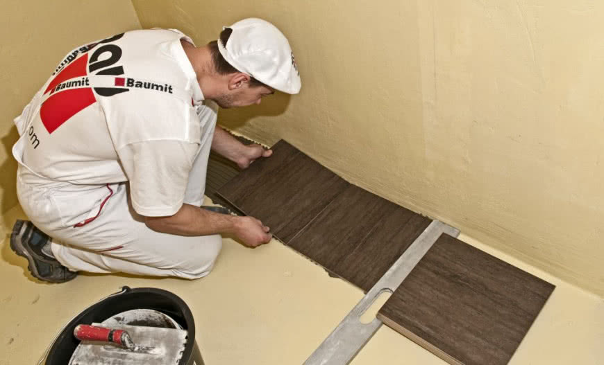 Jak dobrać klej do płytek ceramicznych na posadzkę z ogrzewaniem podłogowym?