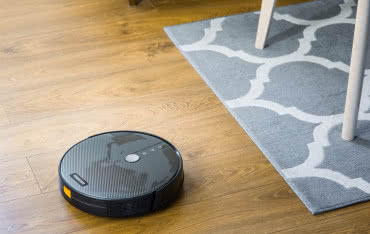 Robot sprzątający w domu. Na jakie funkcje zwrócić uwagę?