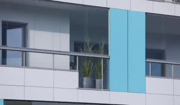 Balustrady aluminiowe RAILING: prosty sposób na bezpieczny i nowoczesny balkon