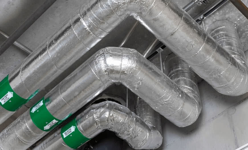 Przewodnik po otulinach na rury: proste sposoby na oszczędność energii