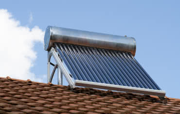 Izolacja instalacji solarnych: materiały odporne na wysoką temperaturę