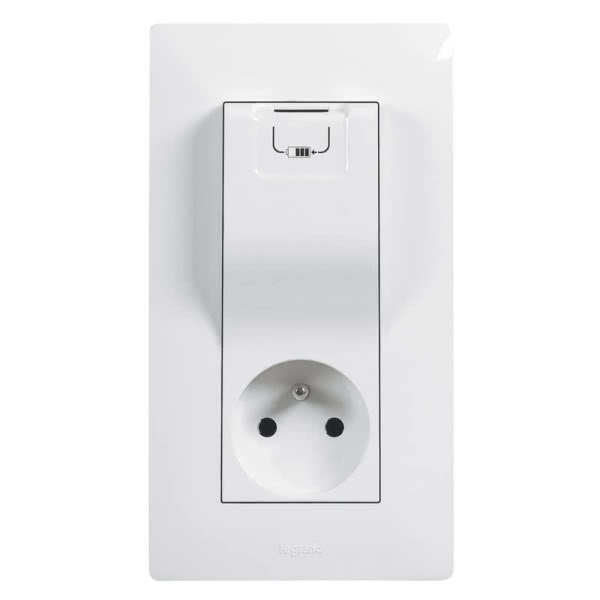 GNIAZDO 2P+Z z ładowarką USB
